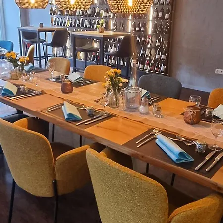 & Restaurant 4 Winden